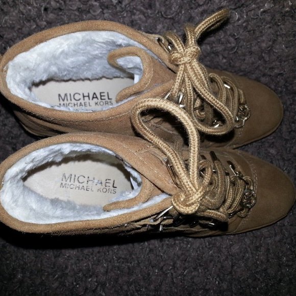 MICHAEL KORS-Chestnut Suede-Lace Up Platform Ankle Boots-Size 6M- NWOB - Picture 6 of 7